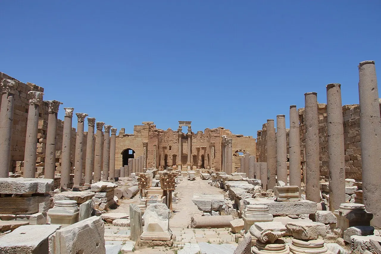 لبدة الكبرى — الخمس
